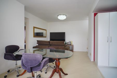 Apartamento para alugar com 80m², 2 quartos e 2 vagasSala