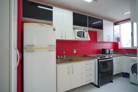 Apartamento para alugar com 80m², 2 quartos e 2 vagasCozinha