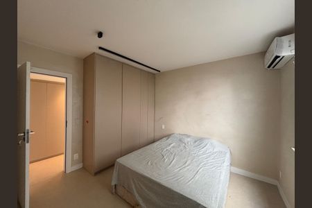 Apartamento à venda com 156m², 4 quartos e 1 vaga Apartamento à venda com 156m², 4 quartos e 1 vagaSuíte 2