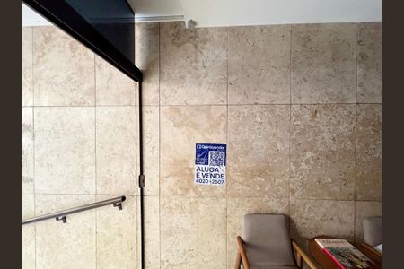 Apartamento à venda com 156m², 4 quartos e 1 vaga Apartamento à venda com 156m², 4 quartos e 1 vagaPlaca