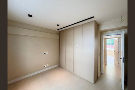 Apartamento à venda com 156m², 4 quartos e 1 vaga Apartamento à venda com 156m², 4 quartos e 1 vagaQuarto 2