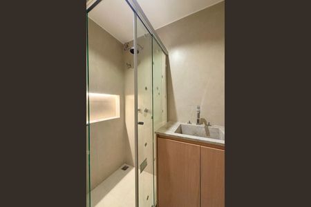 Apartamento à venda com 156m², 4 quartos e 1 vaga Apartamento à venda com 156m², 4 quartos e 1 vagaBanheiro social 1