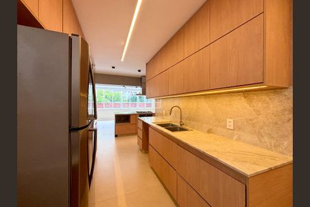 Apartamento à venda com 156m², 4 quartos e 1 vaga Apartamento à venda com 156m², 4 quartos e 1 vagaCozinha