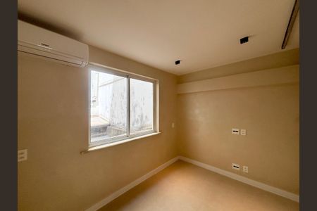 Apartamento à venda com 156m², 4 quartos e 1 vaga Apartamento à venda com 156m², 4 quartos e 1 vagaQuarto 2