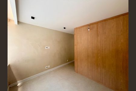 Apartamento à venda com 156m², 4 quartos e 1 vaga Apartamento à venda com 156m², 4 quartos e 1 vagaSuíte master