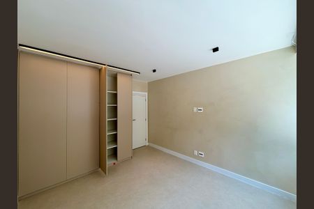 Apartamento à venda com 156m², 4 quartos e 1 vaga Apartamento à venda com 156m², 4 quartos e 1 vagaQuarto 1