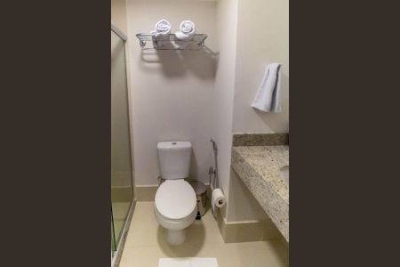 Studio à venda com 19m², 1 quarto e sem vaga Studio à venda com 19m², 1 quarto e sem vagaBanheiro