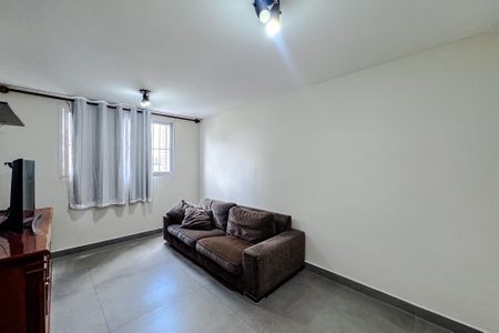 Apartamento para alugar com 46m², 2 quartos e 1 vaga Apartamento para alugar com 46m², 2 quartos e 1 vagaSala