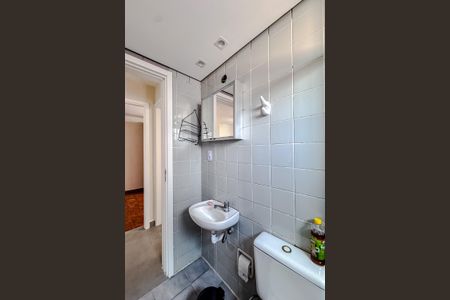 Apartamento para alugar com 46m², 2 quartos e 1 vaga Apartamento para alugar com 46m², 2 quartos e 1 vagaBanheiro