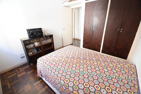 Apartamento à venda com 76m², 2 quartos e sem vagaQuarto 2