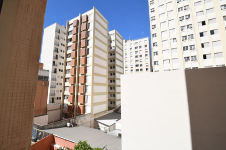 Quarto 1 - Vista de apartamento à venda com 2 quartos, 76m² em Centro, Campinas