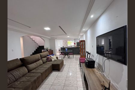 Sala de casa à venda com 3 quartos, 200m² em Vargem Grande, Rio de Janeiro