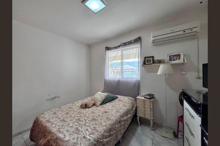 Casa de condomínio à venda com 200m², 3 quartos e sem vagaQuarto 3