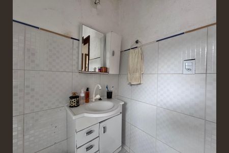 Casa de condomínio à venda com 200m², 3 quartos e sem vagaBanheiro 2