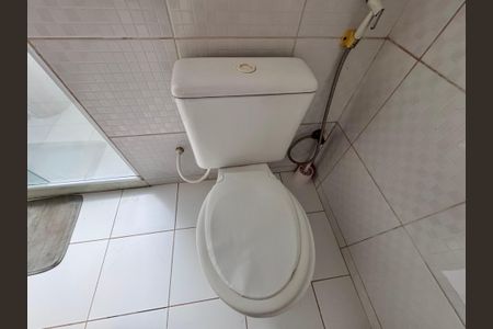 Casa de condomínio à venda com 200m², 3 quartos e sem vagaBanheiro 2