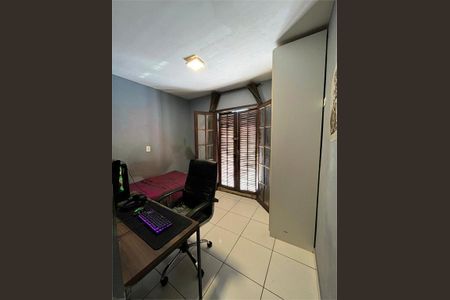 Casa à venda com 3 quartos, 170m² em Jardim Morganti, São Paulo