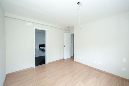 Apartamento à venda com 134m², 4 quartos e 4 vagasQUARTO4