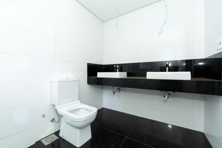 Apartamento à venda com 134m², 4 quartos e 4 vagasBANHEIRO4