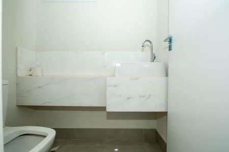 Apartamento à venda com 134m², 4 quartos e 4 vagasBANHEIRO1