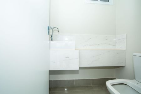 Apartamento à venda com 134m², 4 quartos e 4 vagasBANHEIRO1