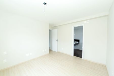 Apartamento à venda com 134m², 4 quartos e 4 vagasQUARTO4