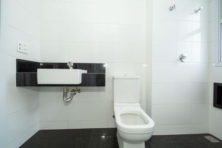 Apartamento à venda com 134m², 4 quartos e 4 vagasBANHEIRO2