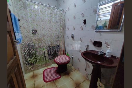 Casa à venda com 4 quartos, 250m² em Jardim Itapemirim, São Paulo