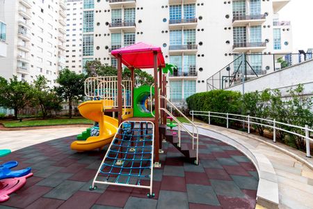 Apartamento para alugar com 238m², 4 quartos e 3 vagasÁrea comum