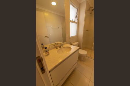 Apartamento para alugar com 238m², 4 quartos e 3 vagasBanheiro da Suite 3