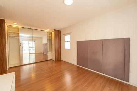Apartamento para alugar com 238m², 4 quartos e 3 vagasSuíte master