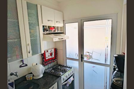 Cozinha de apartamento para alugar com 2 quartos, 49m² em Parque Boturussu, São Paulo