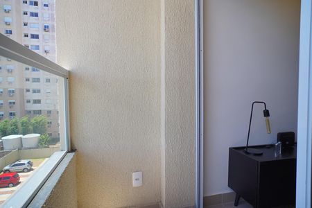 Sacada  de apartamento para alugar com 2 quartos, 45m² em Humaitá, Porto Alegre