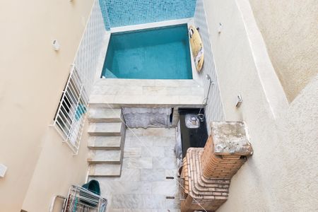 Casa à venda com 141m², 4 quartos e 1 vagaQuintal