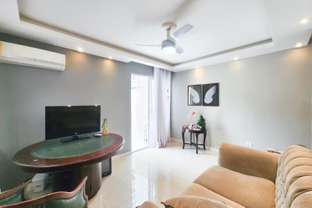 Casa à venda com 141m², 4 quartos e 1 vagaSala 2