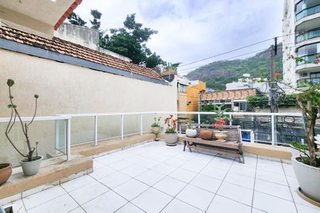 Casa à venda com 141m², 4 quartos e 1 vagaVaranda