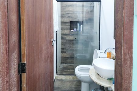 Casa à venda com 141m², 4 quartos e 1 vagaBanheiro 2