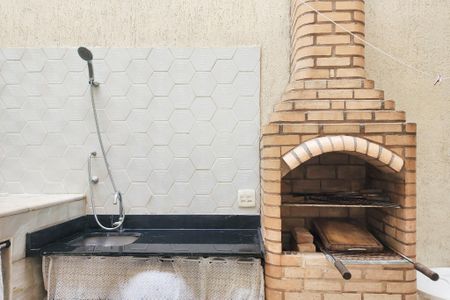 Casa à venda com 141m², 4 quartos e 1 vagaQuintal