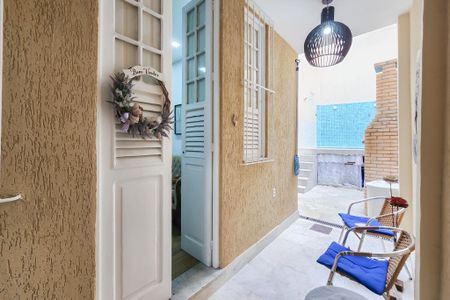 Casa à venda com 141m², 4 quartos e 1 vagaQuintal