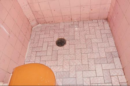 Casa para alugar com 200m², 1 quarto e 1 vaga Casa para alugar com 200m², 1 quarto e 1 vagaDetalhe - Banheiro Social