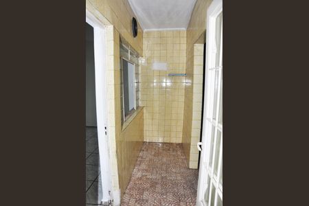 Casa para alugar com 200m², 1 quarto e 1 vaga Casa para alugar com 200m², 1 quarto e 1 vagaDetalhe - Corredor