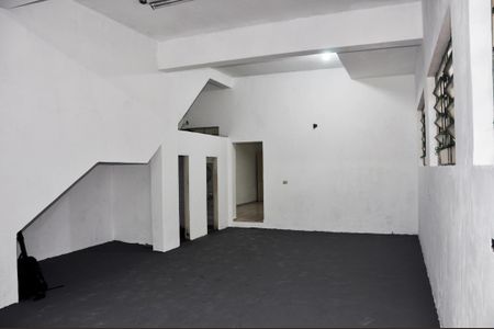 Casa para alugar com 200m², 1 quarto e 1 vaga Casa para alugar com 200m², 1 quarto e 1 vagaDetalhe - Salão