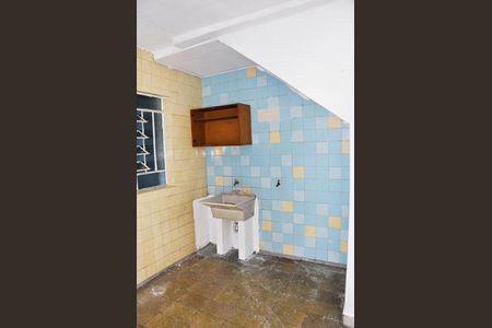 Casa para alugar com 200m², 1 quarto e 1 vaga Casa para alugar com 200m², 1 quarto e 1 vagaDetalhe - Quintal e Área de Serviço