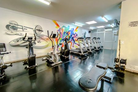 Apartamento à venda com 105m², 3 quartos e 2 vagasÁrea comum - Academia