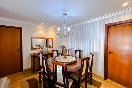 Apartamento à venda com 105m², 3 quartos e 2 vagasSala