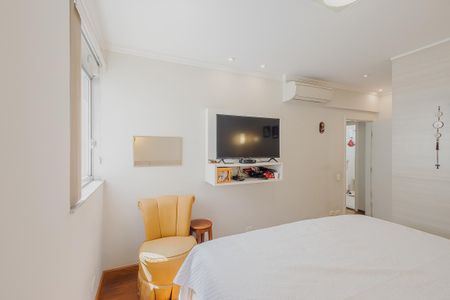 Apartamento à venda com 143m², 3 quartos e 1 vagaSuíte