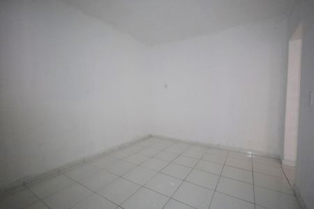 Casa para alugar com 80m², 2 quartos e sem vagaSala