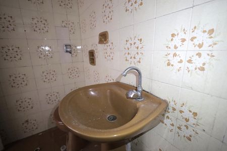 Casa para alugar com 80m², 2 quartos e sem vagaBanheiro