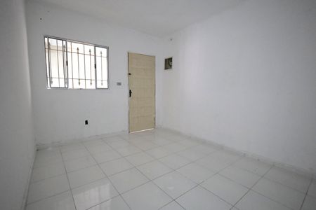 Casa para alugar com 80m², 2 quartos e sem vagaSala