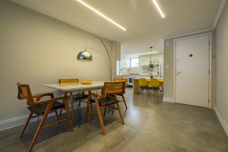 Sala de apartamento para alugar com 2 quartos, 90m² em Cerqueira César, São Paulo