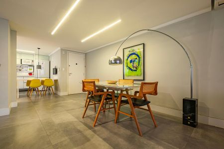 Sala/Cozinha de apartamento à venda com 1 quarto, 90m² em Cerqueira César, São Paulo